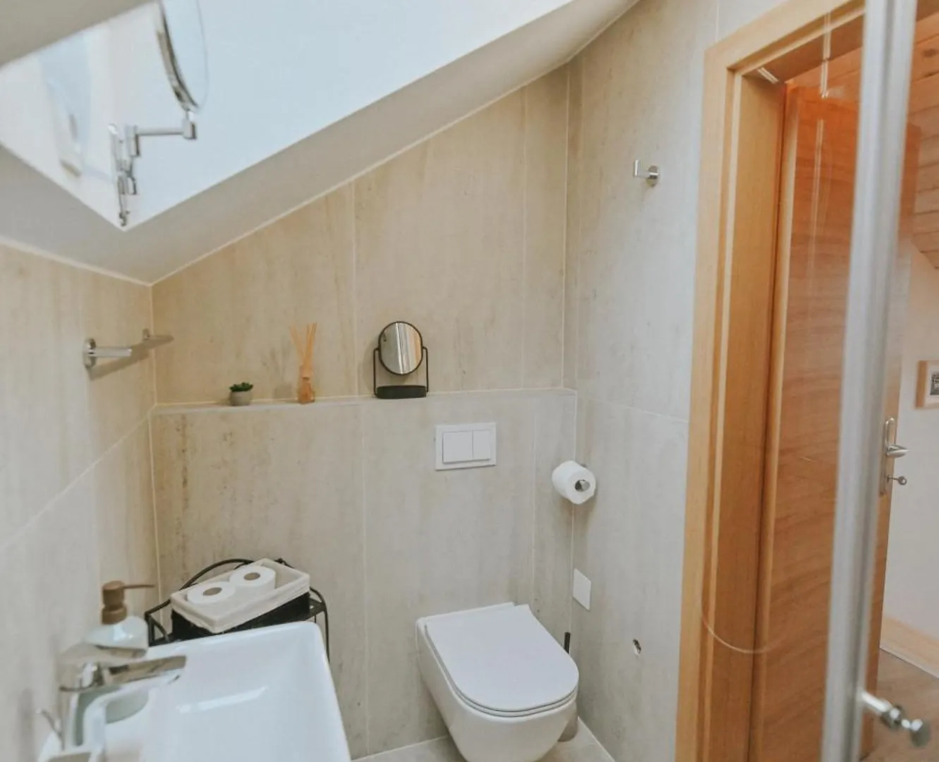 Stone House Zrinski Entire Apartment 62 M2 Luka   Luka (Dugi Otok)