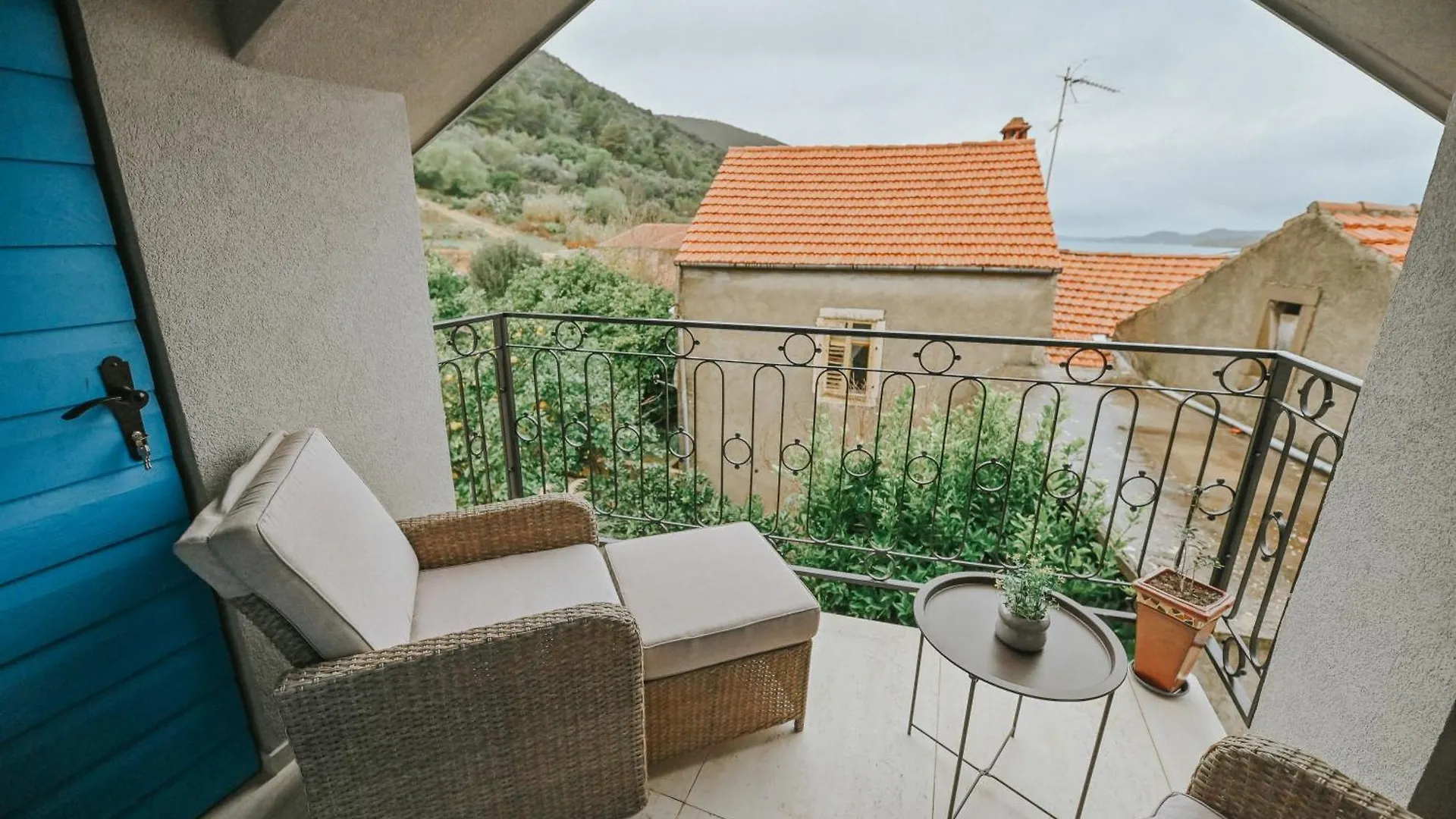 Stone House Zrinski Entire Apartment 62 M2 Luka